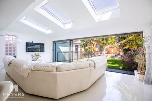 Photo 21- click for photo gallery